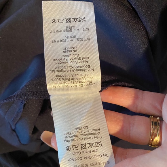 DKNY Women's Pleated Bell-Sleeve Sheath Dress. - Picture 11 of 11